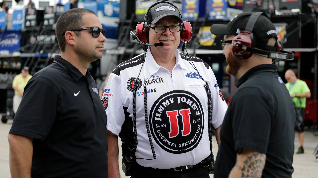 Gibson has key role in NASCAR title race after health scare